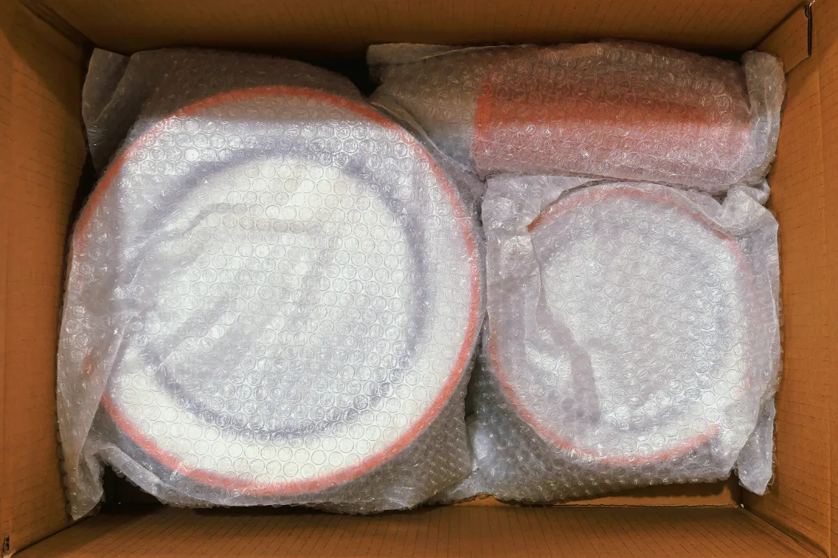 Customized packaging for disposable tableware