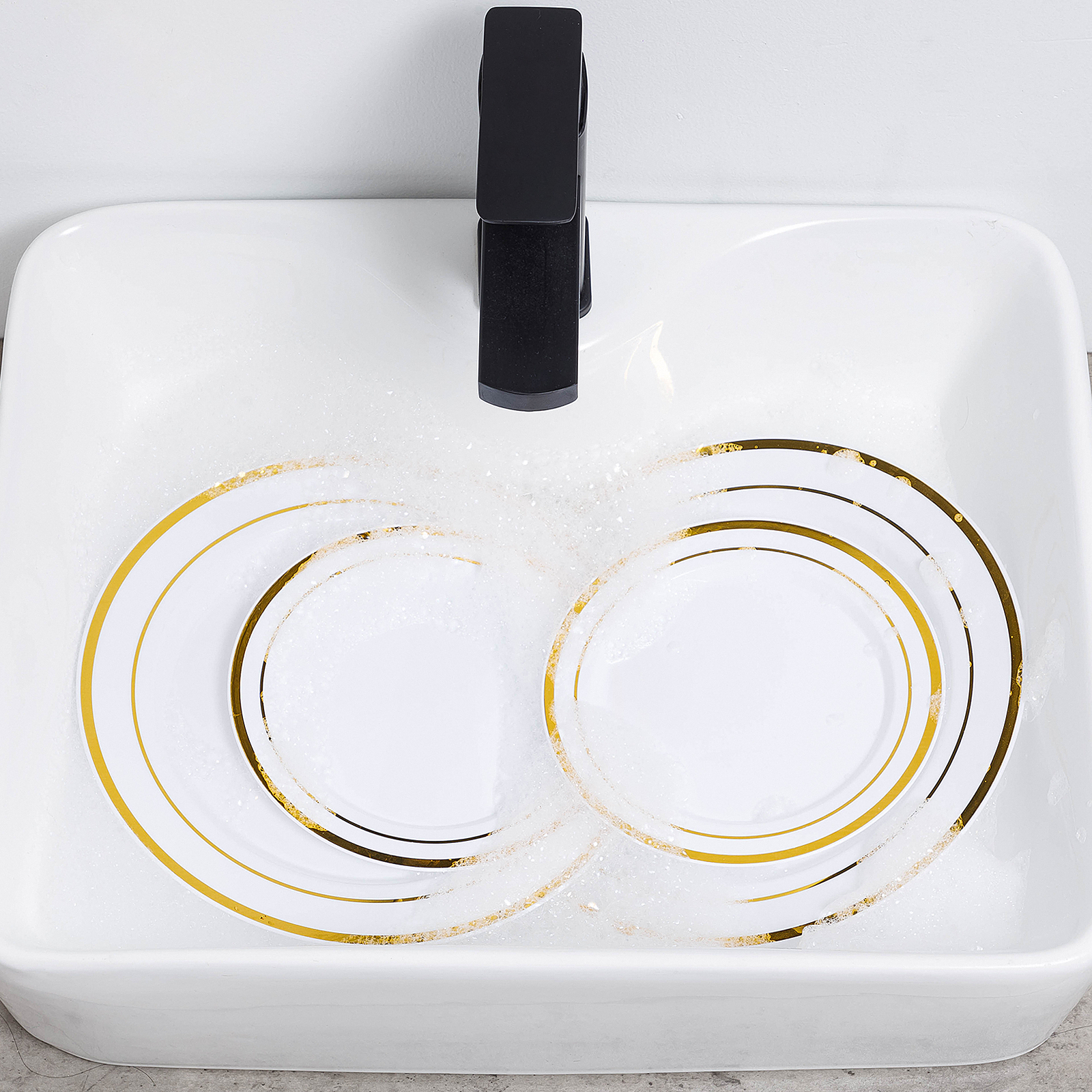Heavy duty plastic dinner plate
