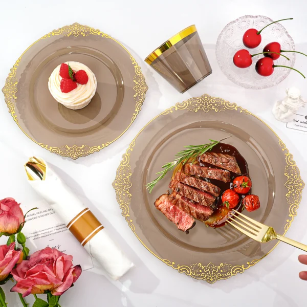 black and gold disposable plates 1