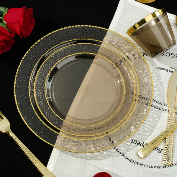 black plastic dinner plates
